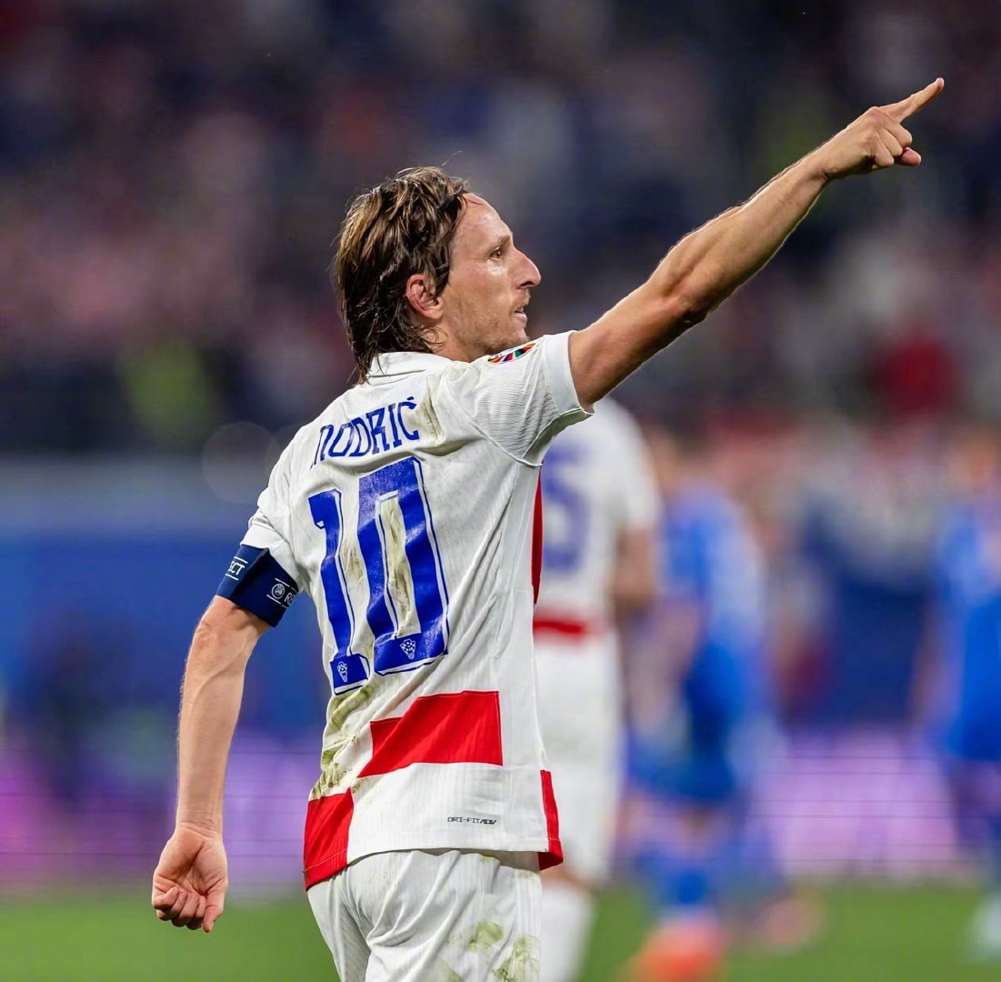 沪媒：莱昂纳多伤势没完全康复，刘若钒等人也有不同程度伤病