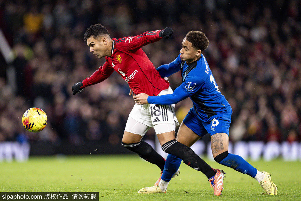 记者：巴萨有意埃及17岁前锋阿卜杜勒卡里姆，并已采取行动