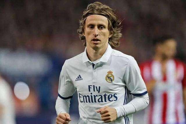 国乒单打首败诞生！总分8-2胜法国队，王楚钦孙颖莎混双已连胜9局